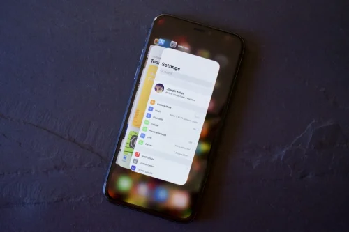 مولتی تسکینگ آیفون چیست و چه کاربردی دارد؟